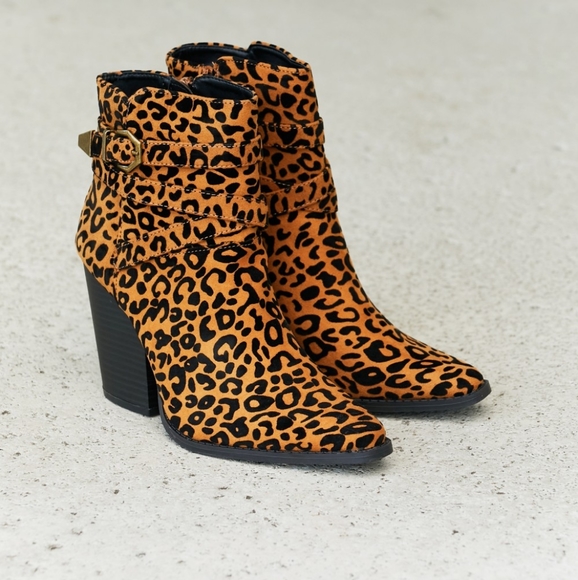 Leopard Print Heeled Booties - Picture 6 of 8